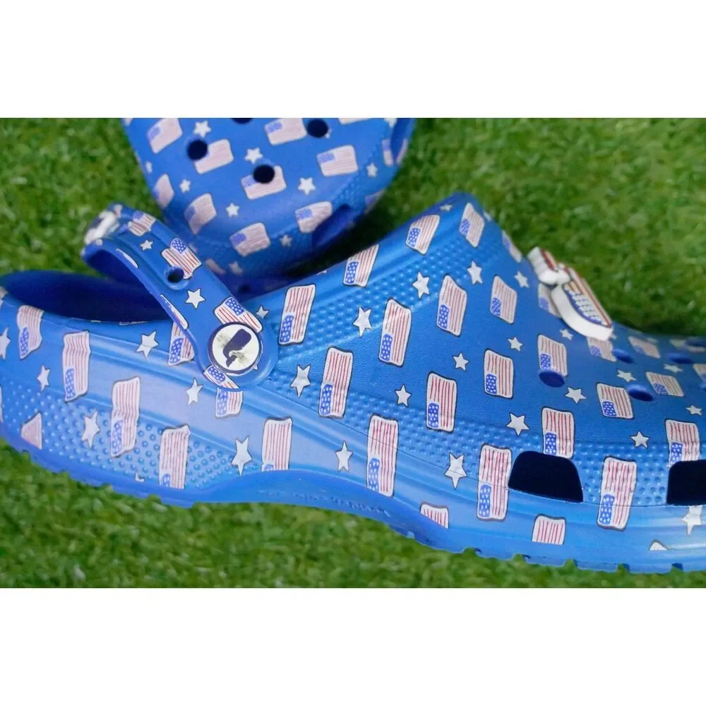 Crocs Vineyard Vines Classic - American Flag Blue - Men's Size 10